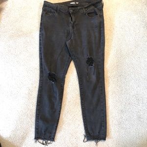Old Navy distressed black Jean